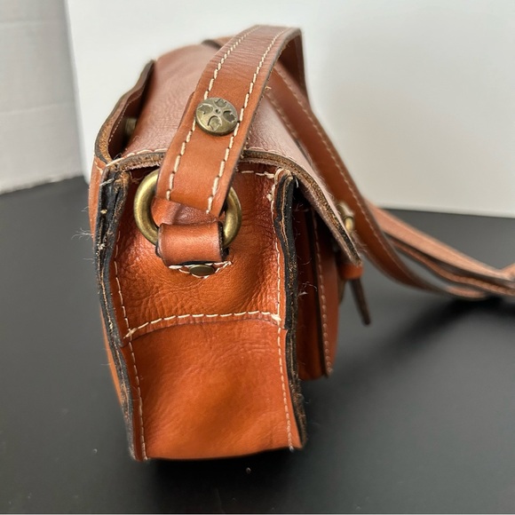 Patricia Nash Small Saddlebag Crossbody in British Tan Leather - Picture 5 of 13